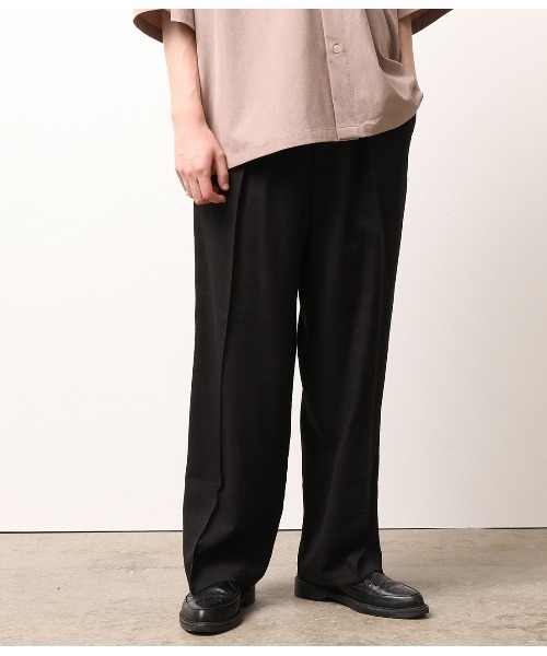 JUNRED(ジュンレッド)の「ピンタックワイドストレートパンツ(その他パンツ・メンズ・ブラック/グレー・S/M/L)」の3枚目の写真