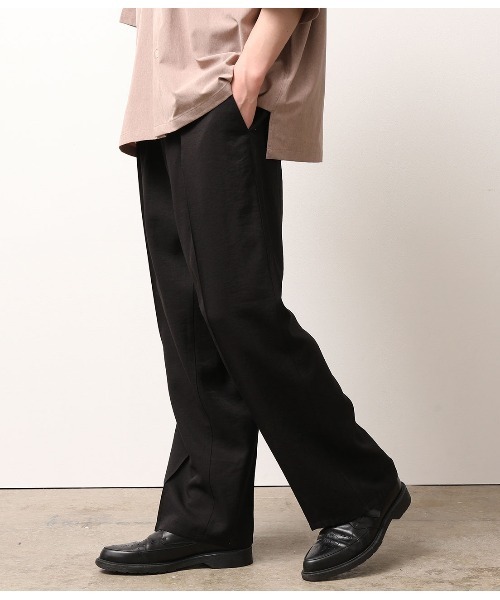 JUNRED(ジュンレッド)の「ピンタックワイドストレートパンツ(その他パンツ・メンズ・ブラック/グレー・S/M/L)」の8枚目の写真