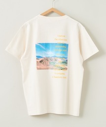 ロゴプリントバックフォトTEE