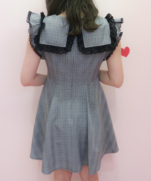 ☆新品☆ ROJITA ラッフルスリーブブローチ付き ワンピース ☆