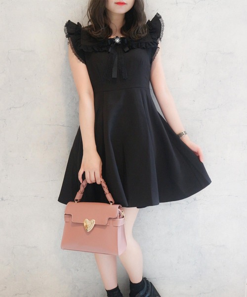 ☆新品☆ ROJITA ラッフルスリーブブローチ付き ワンピース ☆