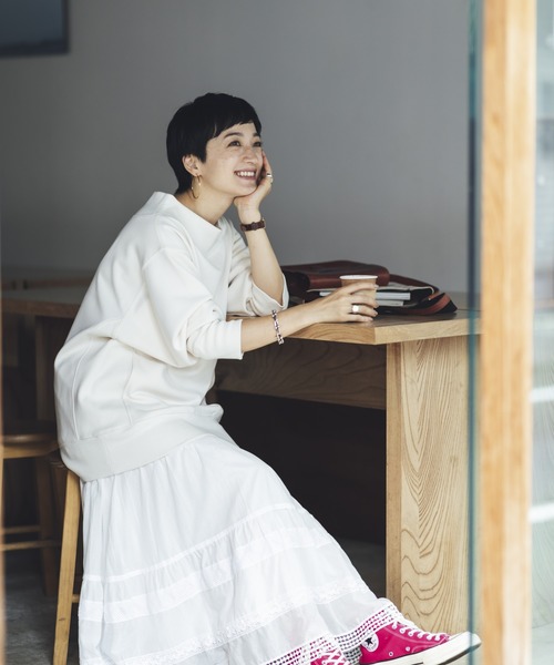 studio CLIP（スタディオクリップ）の「《高山都さんコラボ》デイリーWフェイスプルオーバー（スウェット・レディース・ブラウン/オフホワイト/スモーク/プラム・MEDIUM/LARGE）」の6枚目の写真