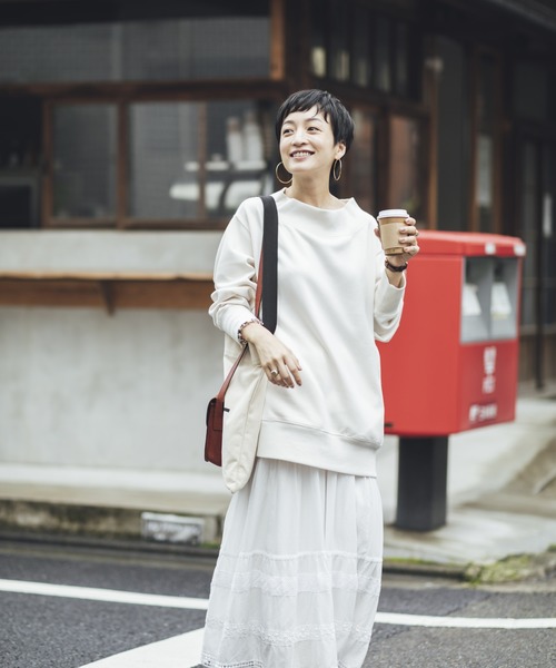 studio CLIP（スタディオクリップ）の「《高山都さんコラボ》デイリーWフェイスプルオーバー（スウェット・レディース・ブラウン/オフホワイト/スモーク/プラム・MEDIUM/LARGE）」の7枚目の写真