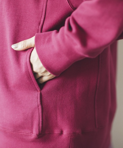 studio CLIP（スタディオクリップ）の「《高山都さんコラボ》デイリーWフェイスプルオーバー（スウェット・レディース・ブラウン/オフホワイト/スモーク/プラム・MEDIUM/LARGE）」の14枚目の写真