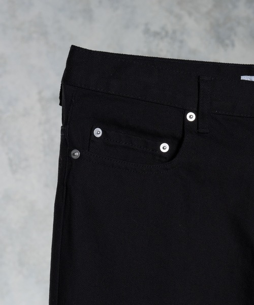 ADRER(アドラー)の「washable flare denim pants / ウォッシャブルフレアデニムパンツ(デニムパンツ・メンズ・ブラック/ネイビー・SMALL/MEDIUM/LARGE/X-SMALL)」の9枚目の写真