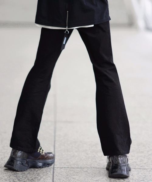 ADRER(アドラー)の「washable flare denim pants / ウォッシャブルフレアデニムパンツ(デニムパンツ・メンズ・ブラック/ネイビー・SMALL/MEDIUM/LARGE/X-SMALL)」の22枚目の写真
