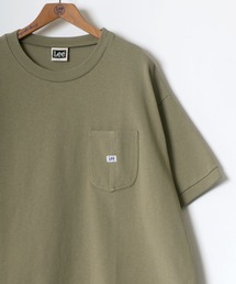 Lee（リー）の「Lee/リー ビッグシルエット ヘビーウェイト ピスネーム ワンポイント刺繍 ポケット Tシャツ（Tシャツ/カットソー・レディース）」