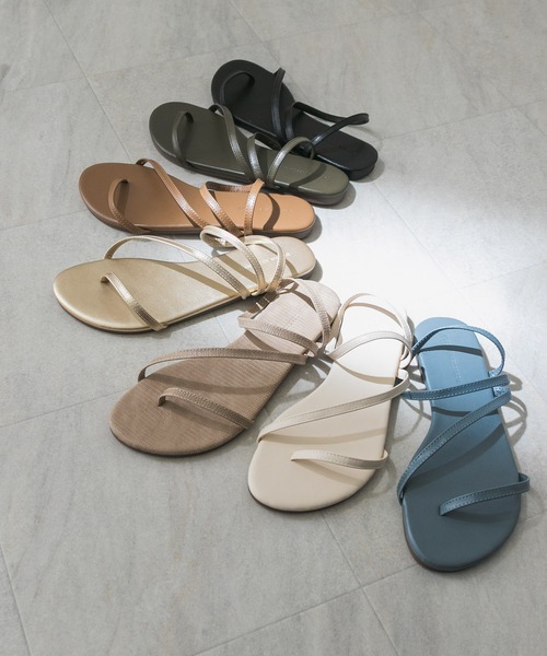URBAN RESEARCH(アーバンリサーチ)の「アシンメトリーサンダル(サンダル・レディース・ベージュ/ゴールド/ブラック/モカ/アイボリー/カーキ/ブルー・36/37/39/38)」の16枚目の写真