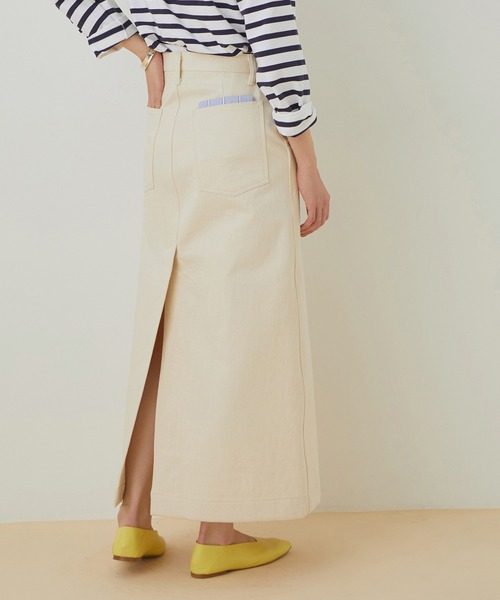 ADAM ET ROPE'(アダムエロペ)の「【BIGJOHN】別注HIGH-SLIT MAXI SKIRT(デニムスカート・レディース・オフホワイト/カーキ・M/S)」の2枚目の写真