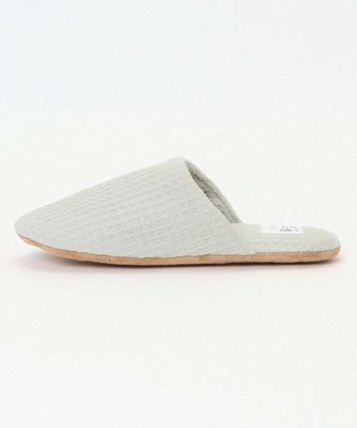 LBC（エルビーシー）の「【洗濯機で丸洗い】YORI ソフトワッフルスリッパ L（ルームシューズ/スリッパ・レディース・イエロー/グリーン/チャコールグレー/オフホワイト・L）」の6枚目の写真