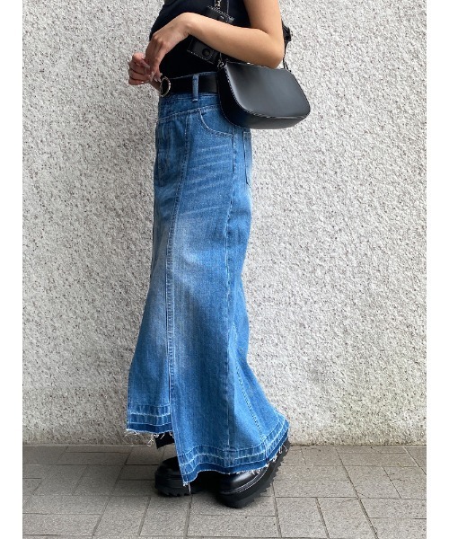 ENVYM（アンビー）の「イレヘムデニムロングＳＫ（デニムスカート・レディース・ブルー・S/M）」の10枚目の写真