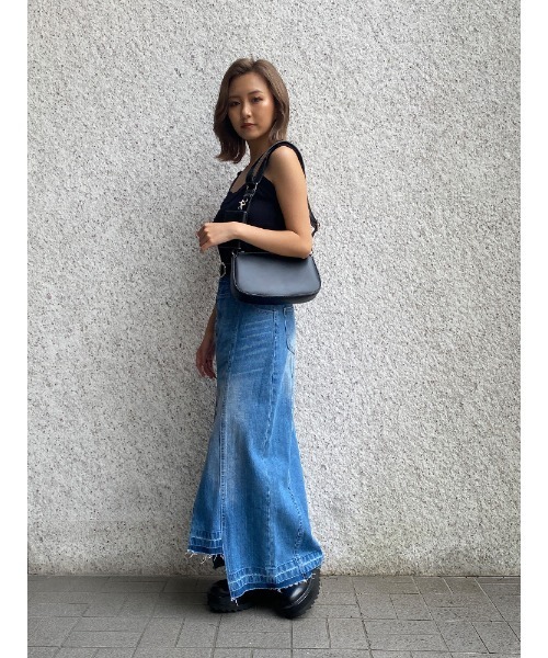 ENVYM（アンビー）の「イレヘムデニムロングＳＫ（デニムスカート・レディース・ブルー・S/M）」の12枚目の写真