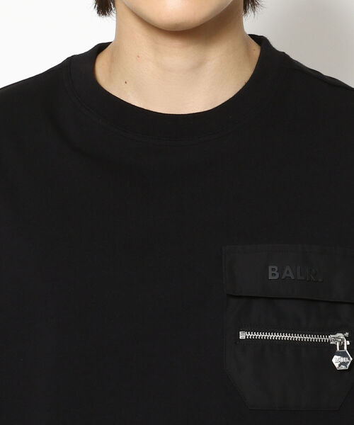 BALR.（ボーラー）の「BALR./ボーラー)/CARGO DROPED SHOULDER T /カーゴドロップショルダーTシャツ/正規商品（Tシャツ/カットソー・メンズ・ホワイト/ブラック・MEDIUM/LARGE/SMALL）」の17枚目の写真