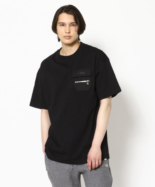 BALR.（ボーラー）の「BALR./ボーラー)/CARGO DROPED SHOULDER T /カーゴドロップショルダーTシャツ/正規商品（Tシャツ/カットソー・メンズ・ホワイト/ブラック・MEDIUM/LARGE/SMALL）」の2枚目の写真
