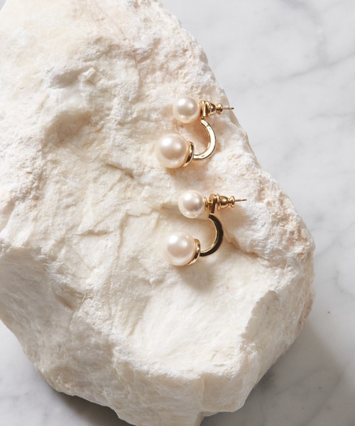 ANAYI（アナイ）の「【雑誌掲載】ダブルパールピアス（ピアス（両耳用）・レディース・オフホワイト・FREE）」の2枚目の写真