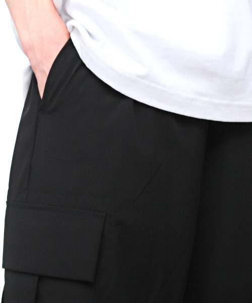 LUXSTYLE（ラグスタイル）の「ナイロンストレッチワイドアンクルカーゴパンツ（カーゴパンツ・メンズ・オリーブ/ブラック・M/XL/L）」の17枚目の写真