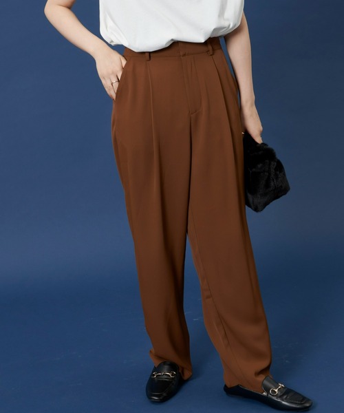 Auntie Rosa Holiday（アンティローザホリデー）の「タックテーパードパンツ（その他パンツ・レディース・アイボリー/ブラウン/ブラック/パープル/グリーン・SMALL/MEDIUM）」の7枚目の写真