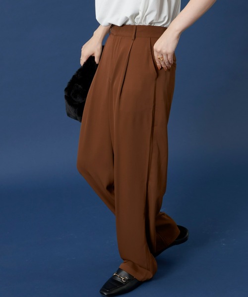 Auntie Rosa Holiday（アンティローザホリデー）の「タックテーパードパンツ（その他パンツ・レディース・アイボリー/ブラウン/ブラック/パープル/グリーン・SMALL/MEDIUM）」の10枚目の写真