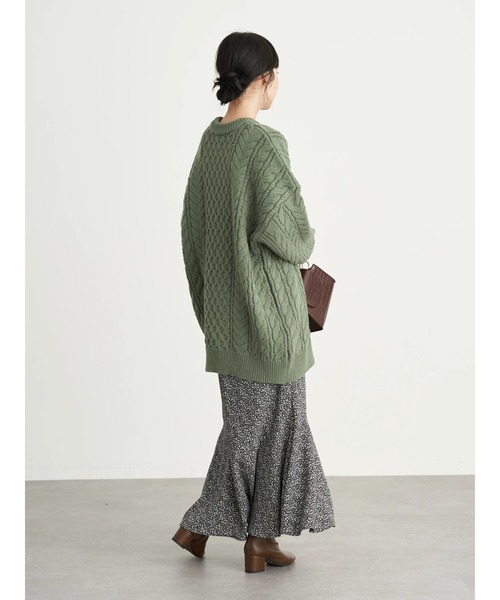 earth music&ecology(アースミュージックアンドエコロジー)の「【WEB限定】ケーブルビッグニットプルオーバー *(ニット/セーター・レディース・ブラウン/レッド/グリーン/アイボリー/グレイッシュベージュ・FREE)」の8枚目の写真