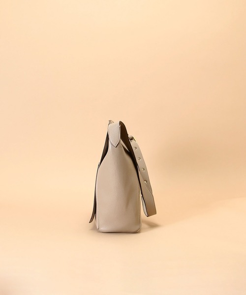 Soft Tote ショルダーバッグ Large ショルダーバッグ Tote バッグ Samantha Thavasa サマンサタバサ のファッション