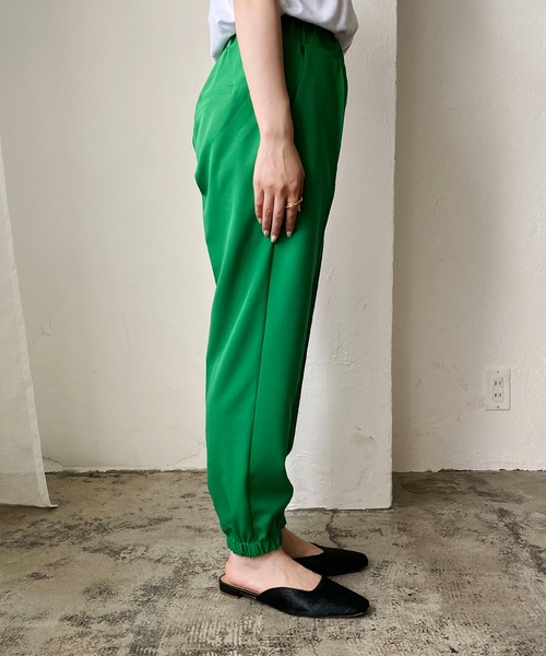 CAPRICIEUX LE'MAGE(カプリシューレマージュ)の「ピンタックジョガーパンツ(その他パンツ・レディース・ブラック/グリーン/ホワイト系その他・38/36)」の7枚目の写真