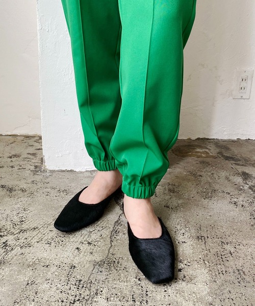 CAPRICIEUX LE'MAGE(カプリシューレマージュ)の「ピンタックジョガーパンツ(その他パンツ・レディース・ブラック/グリーン/ホワイト系その他・38/36)」の13枚目の写真