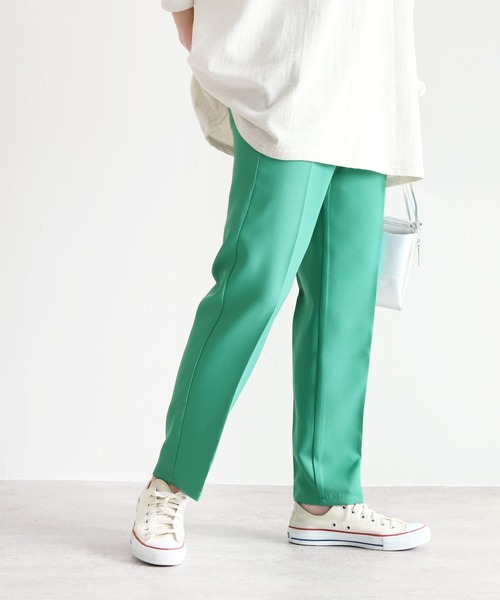 reca(レカ)の「ハイウエストタックテーパードパンツ(その他パンツ・レディース・ブラック/ブラウン/テラコッタ/グリーン/ライトベージュ・M)」の5枚目の写真