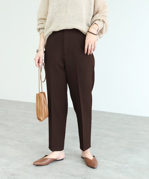 reca(レカ)の「ハイウエストタックテーパードパンツ(その他パンツ・レディース・ブラック/ブラウン/テラコッタ/グリーン/ライトベージュ・M)」の14枚目の写真