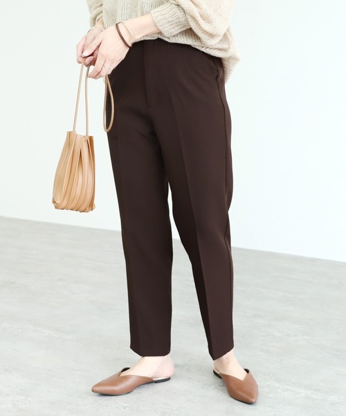 reca(レカ)の「ハイウエストタックテーパードパンツ(その他パンツ・レディース・ブラック/ブラウン/テラコッタ/グリーン/ライトベージュ・M)」の19枚目の写真