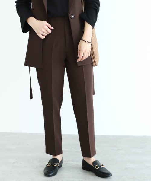 reca(レカ)の「ハイウエストタックテーパードパンツ(その他パンツ・レディース・ブラック/ブラウン/テラコッタ/グリーン/ライトベージュ・M)」の21枚目の写真