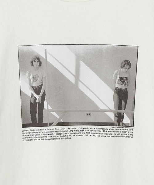 MADEMOISELLE ROPE'（マドモアゼル ロペ）の「【JOSEPH SZABO×VTA】フォトプリントボリュームスリーブスリーブTシャツ（Tシャツ/カットソー・レディース・ホワイト/ブラック/ホワイト系その他・FREE）」の16枚目の写真