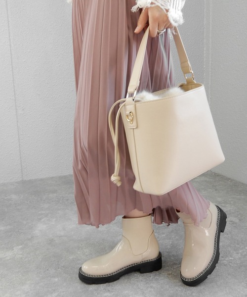 minia（ミニア）の「エナメル×ゴアのコンビブーツ/ミニブーツ（ブーツ・レディース・ブラック/アイボリー・S/M/L）」の21枚目の写真