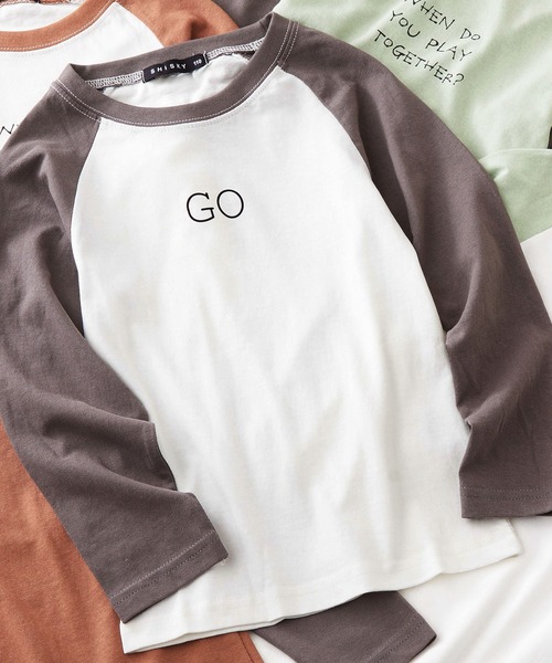 SHISKY（シスキー）の「SHISKY / シスキー 英字ロゴ プリント ラグラン ロングＴシャツ キッズ（Tシャツ/カットソー・キッズ・ホワイト系その他5/グレー系その他/ホワイト系その他/グリーン系その他/ホワイト系その他3/ブラウン系その他/ピンク系その他/ホワイト系その他2/ベージュ系その他/ホワイト系その他4・120/130/150/110/100/160/140）」の5枚目の写真