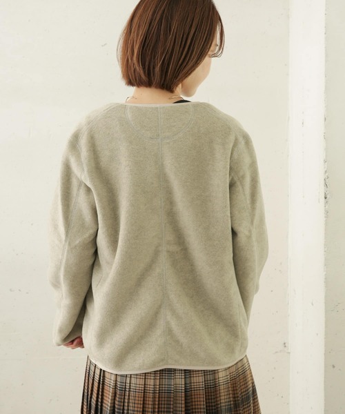 URBAN RESEARCH DOORS（アーバンリサーチドアーズ）の「DANTON　FLEECE COLLARLESS JACKET（ノーカラージャケット・レディース・ベージュ/グレー/ライトベージュ・36）」の13枚目の写真
