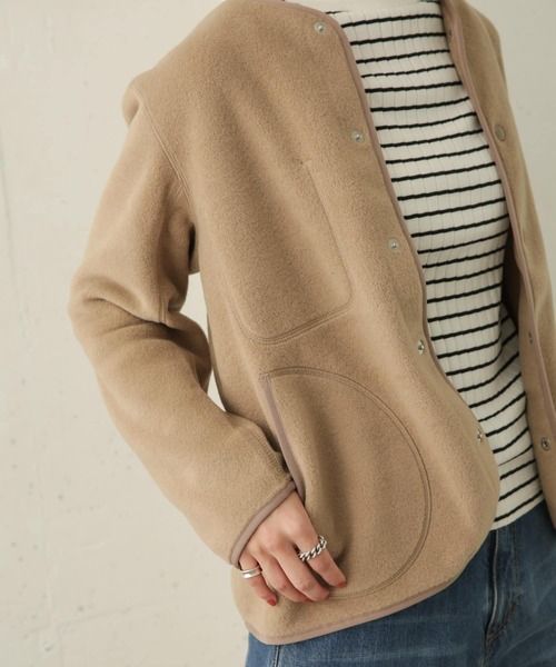 URBAN RESEARCH DOORS（アーバンリサーチドアーズ）の「DANTON　FLEECE COLLARLESS JACKET（ノーカラージャケット・レディース・ベージュ/グレー/ライトベージュ・36）」の5枚目の写真