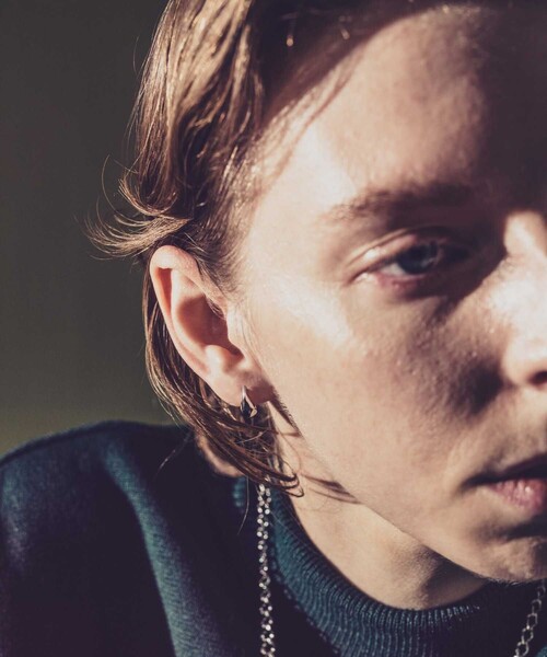 and cloud（アンドクラウド）の「Drop Earring M（イヤリング・レディース・ブラック/シルバー/イエローゴールド・FREE）」の7枚目の写真