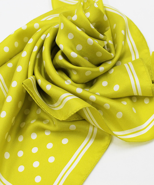 wiz(ウィズ)の「ウィズ wiz / 水玉&ライン スカーフ 日本製(バンダナ/スカーフ・レディース・ライトグレー/ネイビー/マスタード/ベージュ・FREE)」の11枚目の写真
