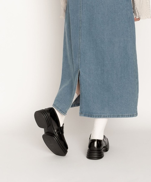 SVEC（シュベック）の「チャンキーソール スクエアトゥ コインローファー（ローファー・レディース・ブラック/ホワイト・39/36/38/37/35）」の5枚目の写真