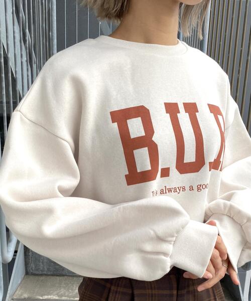 MLI'A（エムリア）の「裏起毛ロゴスウェット／プルオーバー（Tシャツ/カットソー・レディース・ブラック/グリーン/アイボリー/オートミール・M）」の2枚目の写真