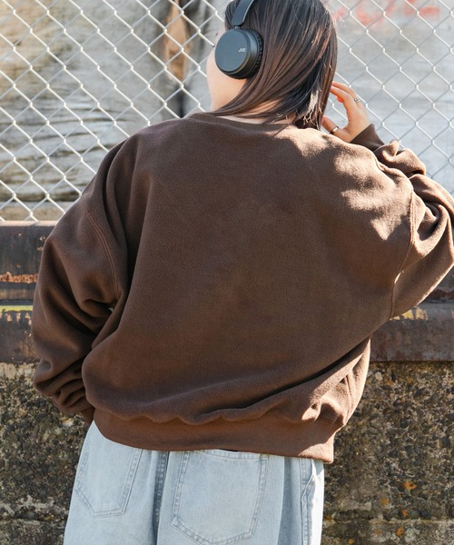 kutir（クティール）の「カレッジロゴフリースプルオーバー（その他トップス・レディース・ダークブラウン/ネイビー/グリーン・FREE）」の5枚目の写真