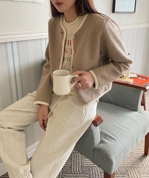 Didot.showroom(ディドット ショールーム)の「プードルツイードノーカラージャケット(ノーカラージャケット・レディース・ブラック/ベージュ/アイボリー・FREE)」の17枚目の写真