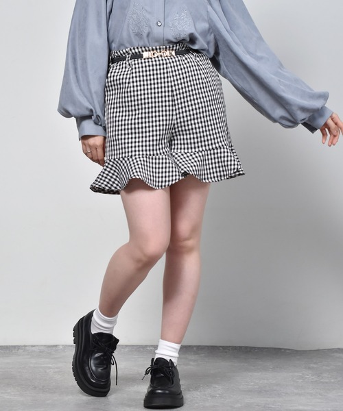 ems excite（エムズエキサイト）の「ベルトツキフリルショートパンツ（その他パンツ・レディース・ブラック/パープル系その他/ブラック系その他2・FREE）」の20枚目の写真
