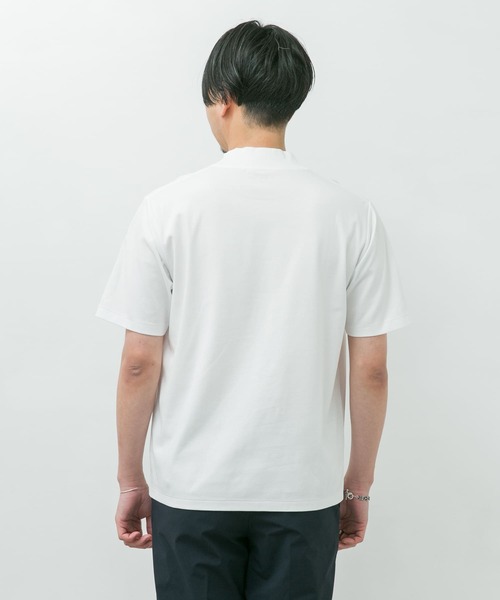 URBAN RESEARCH DOORS（アーバンリサーチドアーズ）の「『抗菌/防臭』LIFE STYLE TAILOR　シルケットポンチストレッチモックネックTシャツ（Tシャツ/カットソー・メンズ・ホワイト・MEDIUM/LARGE）」の6枚目の写真