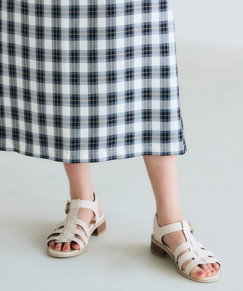 grove（グローブ）の「◆シンプルグルカサンダル（サンダル・レディース・ブラック/アイボリー/ベージュ・25/35/45）」の2枚目の写真