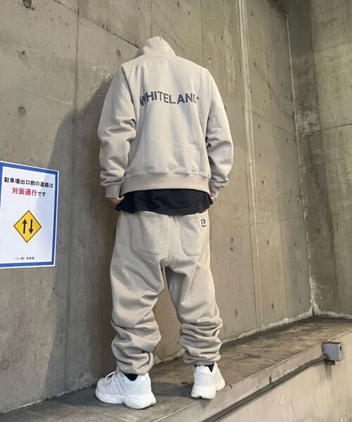 WHITELAND（ホワイトランド）の「WHITELAND/ホワイトランド/TYO TAG HOODIE/タグ フーディー/パーカー（パーカー・メンズ・ブラック/カーキ・FREE）」の19枚目の写真