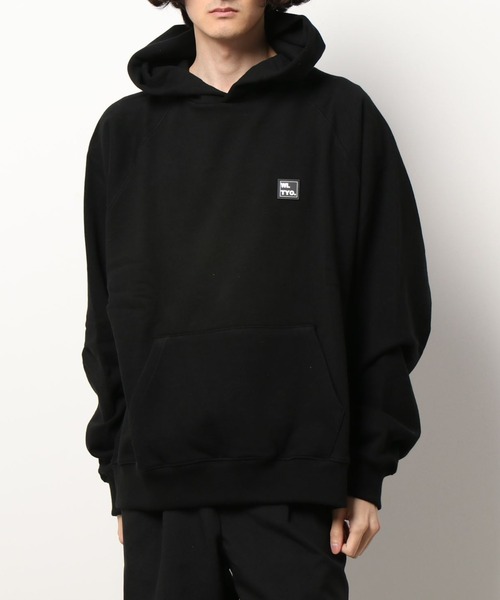 WHITELAND（ホワイトランド）の「WHITELAND/ホワイトランド/TYO TAG HOODIE/タグ フーディー/パーカー（パーカー・メンズ・ブラック/カーキ・FREE）」の3枚目の写真