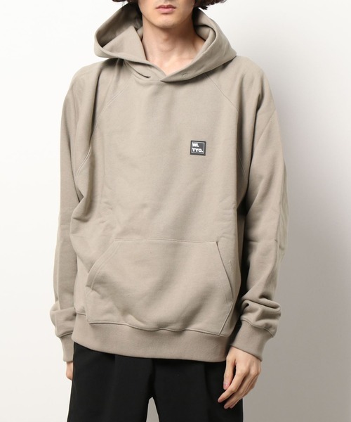 WHITELAND（ホワイトランド）の「WHITELAND/ホワイトランド/TYO TAG HOODIE/タグ フーディー/パーカー（パーカー・メンズ・ブラック/カーキ・FREE）」の4枚目の写真