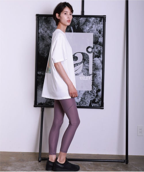 A DEGREE FAHRENHEIT(エーディグリーファーレンハイ)の「【ユニセックス商品】リフレクターART オーバーサイズ(Tシャツ/カットソー・メンズ・ホワイト/ブラック/ピンク・SMALL/MEDIUM/LARGE/FREE)」の11枚目の写真