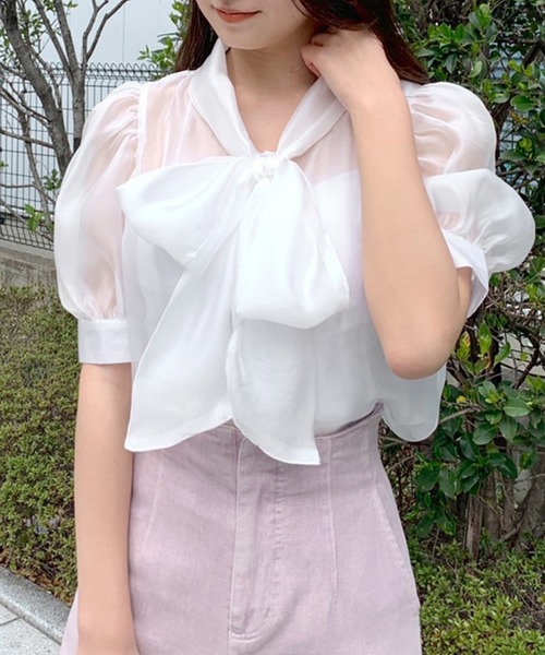 OLIVE des OLIVE（オリーブデオリーブ）の「ボウタイ半袖ブラウス（シャツ/ブラウス・レディース・ホワイト/オフホワイト/アイボリー・FREE）」の2枚目の写真
