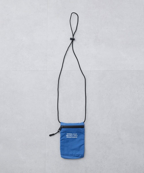 CIAOPANIC TYPY（チャオパニックティピー）の「ワッシャーナイロンポーチ（ショルダーバッグ・メンズ・ブラック/アイボリー/ブルー・ONE SIZE）」の5枚目の写真
